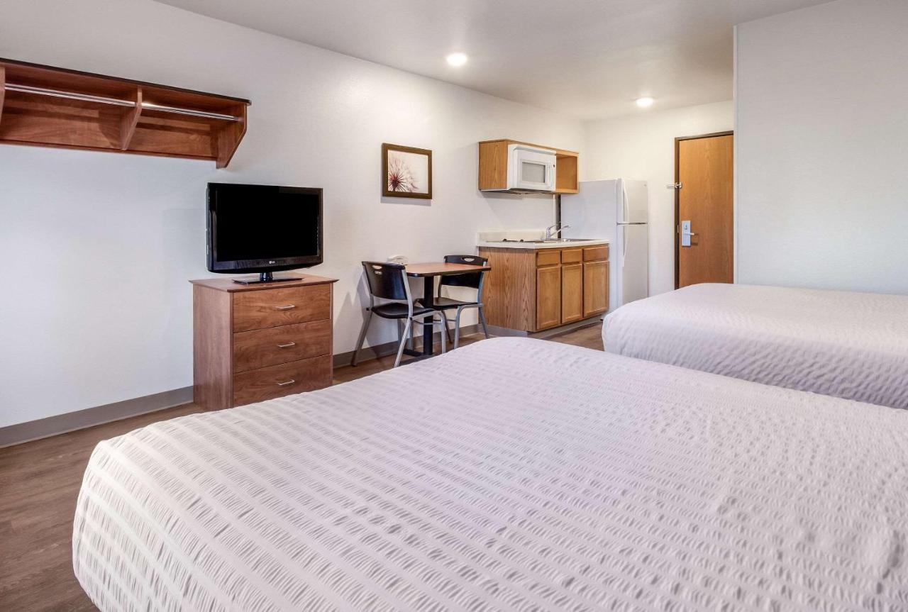 Woodspring Suites Houston ベイタウン エクステリア 写真