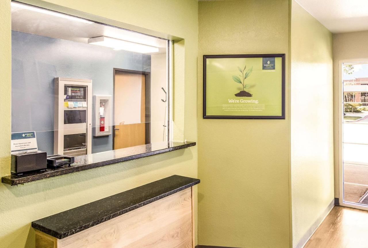 Woodspring Suites Houston ベイタウン エクステリア 写真