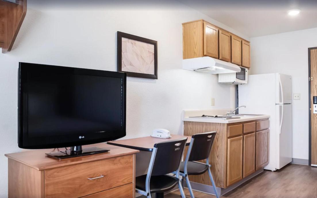 Woodspring Suites Houston ベイタウン エクステリア 写真
