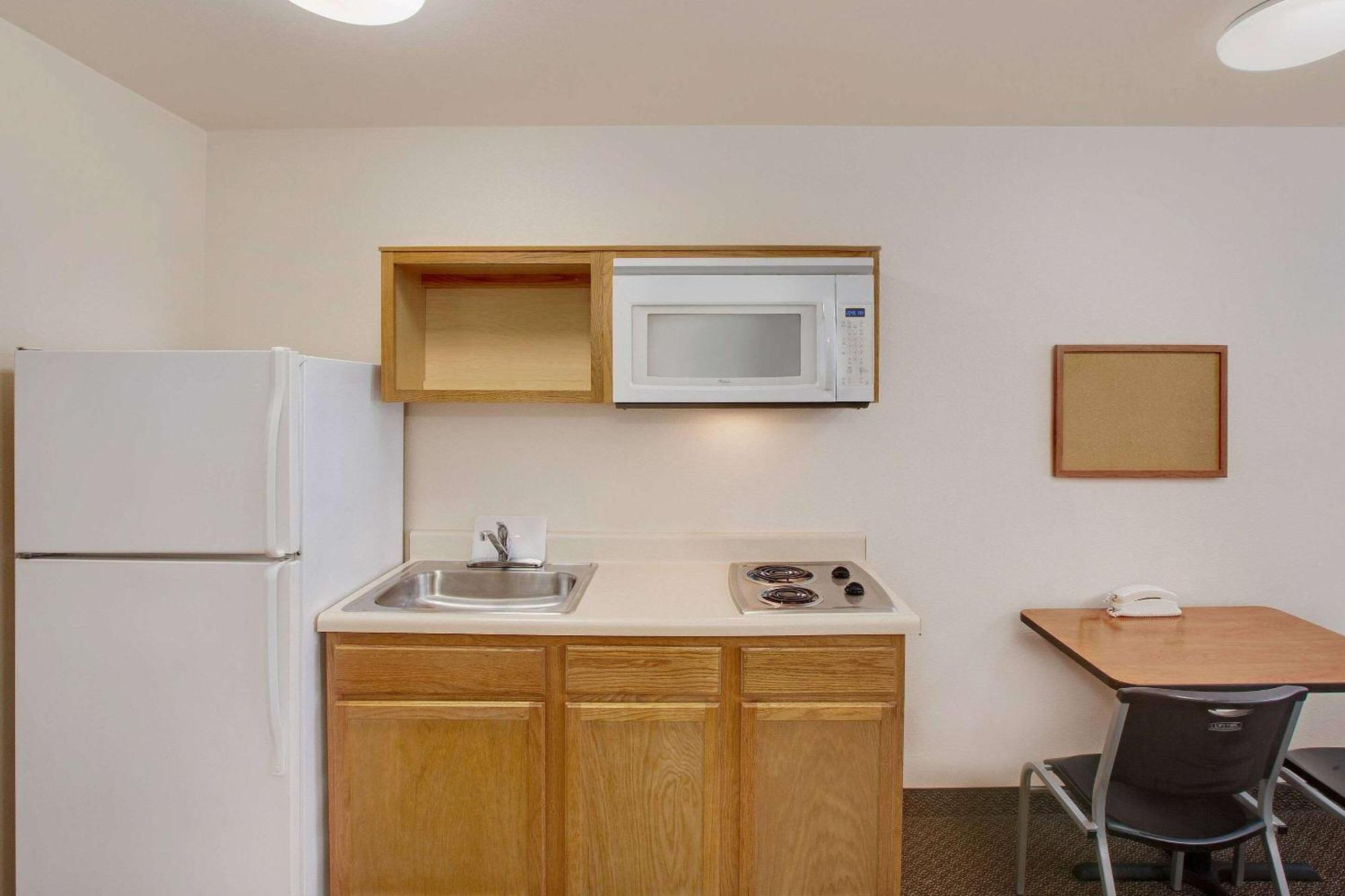 Woodspring Suites Houston ベイタウン エクステリア 写真